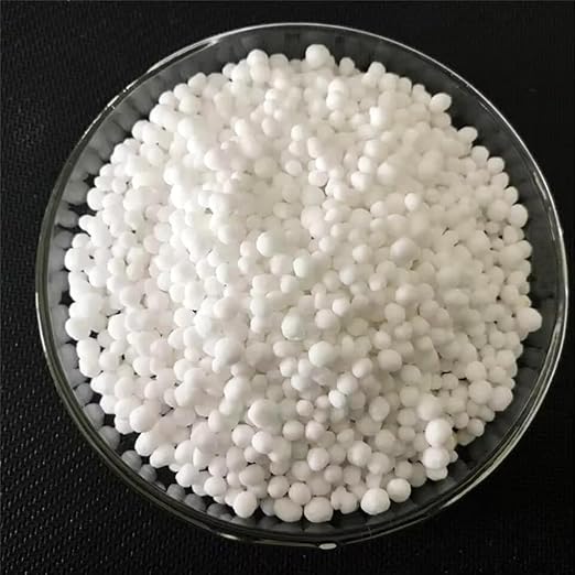 Urea Fertilizer 46-0-0, Nitrogen Fertilizer for Plant Growth and Green Lawns, Fruit, Vegetables. (2 lb)