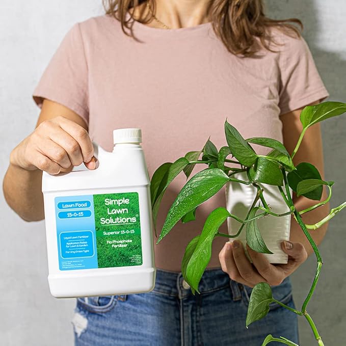 Superior 15-0-15 Liquid Fertilizer Nitrogen & Potash Lawn Food - Concentrated Spray- Any Grass Type- Simple Lawn Solutions Green, Growth - Humic Acid - Kelp Seaweed - Phosphorus-Free (1 Quart)
