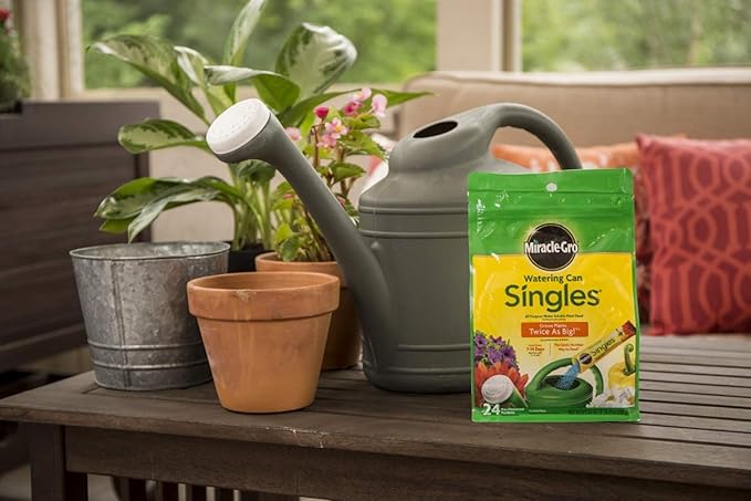 Miracle-Gro Watering Can Singles All Purpose Water Soluble Plant Food - Fertilizer for Flowers, Vegetables, Houseplants, Trees, Indoor and Outdoor Plants, 24 Packets
