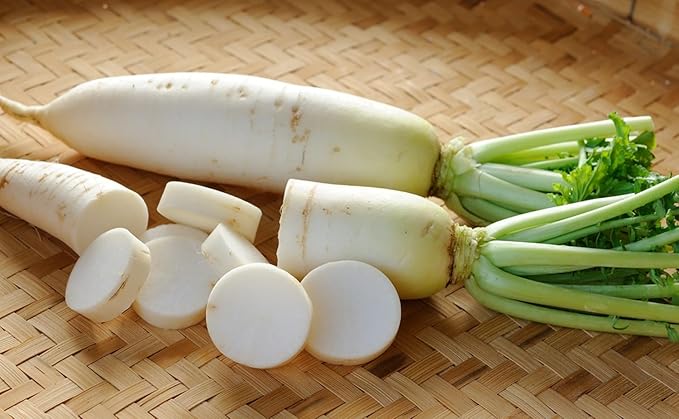 Radish Seeds for Planting – Non-GMO Heirloom Organic Vegetable Seeds – Full Instruction Packets to Plant in Your Home Outdoor Garden – Gardening Gift –100 Daikon Radish Seeds Per Pack (5)