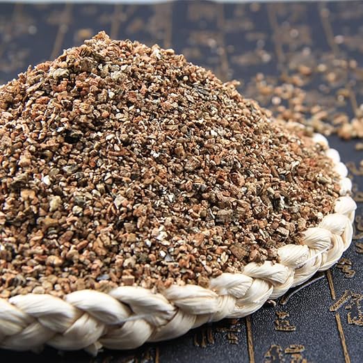 Organic Vermiculite 2 qt by Doter, Increases Water and Nutrient Retention and Aerates the Soil, Perfect for Root Cuttings, Seed Germination, Arranging Flowers, and Bedding for Invertebrates