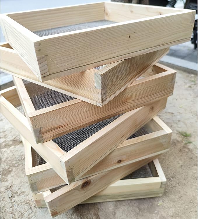 Cedar Garden Sifter - Multi-Purpose Soil Screen Hand Held for Compost, Dirt and Potting Soil (14.96in)