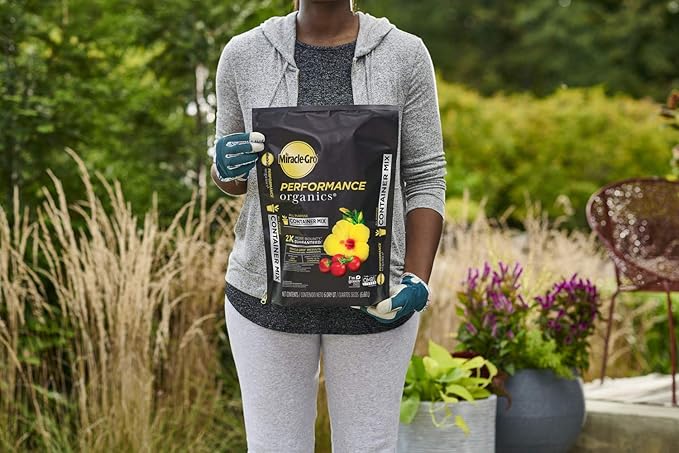 Miracle-Gro Performance Organics All Purpose Container Mix, 6 qt. - Organic, All Natural Plant Soil - Feed for up to 3 Months - All-Purpose Formula for Vegetables, Flowers and Herbs, 2-Pack