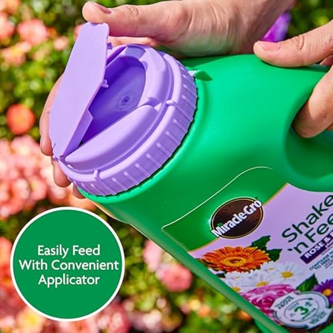 Miracle-Gro Shake 'n Feed Rose & Bloom Plant Food - Long-Lasting Granular Fertilizer for Flowering Plants, Feeds Up to 3 Months - 4.5 lbs.