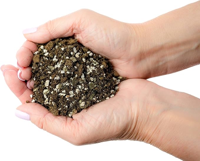 Gardenera Moisture Control Potting Mix - Perfect for Indoor and Outdoor Container Gardening! - 5 Quart