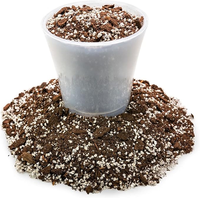 Gardenera Indoor Herb Soil Mixture - Specially Blended for Growing Kitchen Plants, 4 Quart Bag
