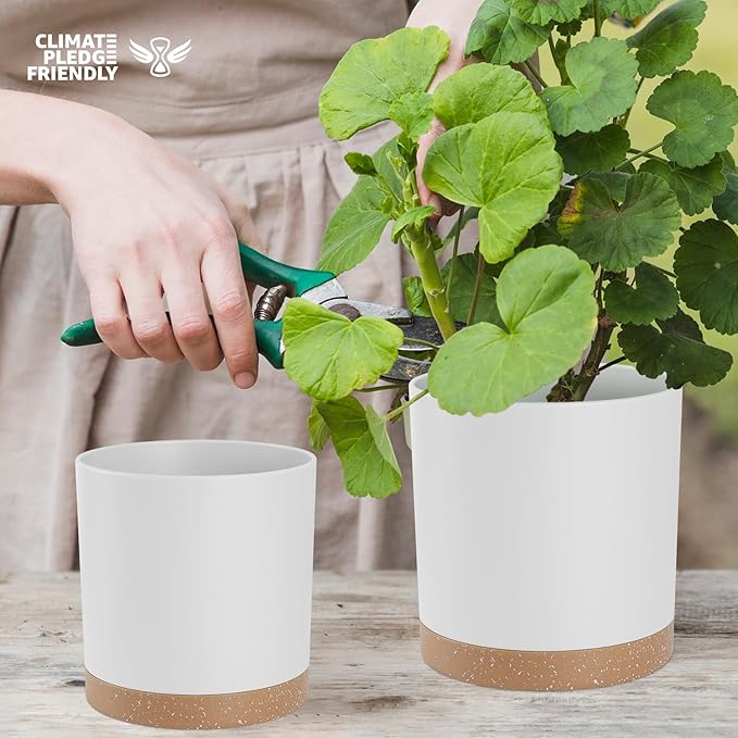 Plant Pots with Drainage Holes and Saucers – 7, 6.5, 6, 5, 4 Inch Plastic Planters for Indoor Outdoor Plants, Modern Matte Finish, Lightweight & Durable（White