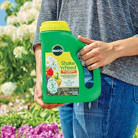 Miracle-Gro Shake 'N Feed All Purpose Plant Food - Outdoor and Indoor Plant Food for In-Ground and Containers, Feeds for up to 3 Months, 4.5 lbs.