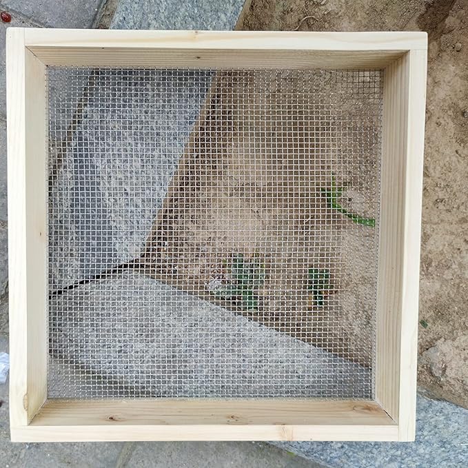 Cedar Garden Sifter - Multi-Purpose Soil Screen Hand Held for Compost, Dirt and Potting Soil (14.96in)