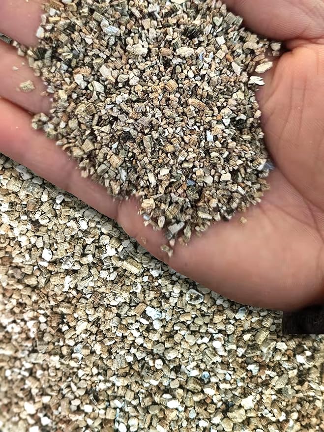 2 QT Professional Grade Horticultural Organic Vermiculite (2 QT, Vermiculite)
