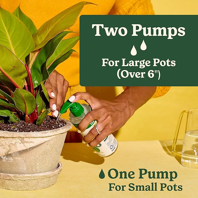 Miracle-Gro Indoor Potting Mix (6 qt.) and Plant Food (8 fl. oz.) for All Plant and Plant Care Leaf Protect & Shine (8 fl. oz.) - Bundle for Growing, Fertilizing, Protecting and Cleaning Houseplants