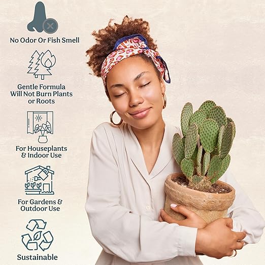 Grow Queen All-In-One Organic Succulent Fertilizer, Cactus Fertilizer, Succulent Plant Food, Bonsai & Cactus Food, 3 lb bag = 75 Single Servings, Fast & Slow Release feeds up to 300 plants for 8months
