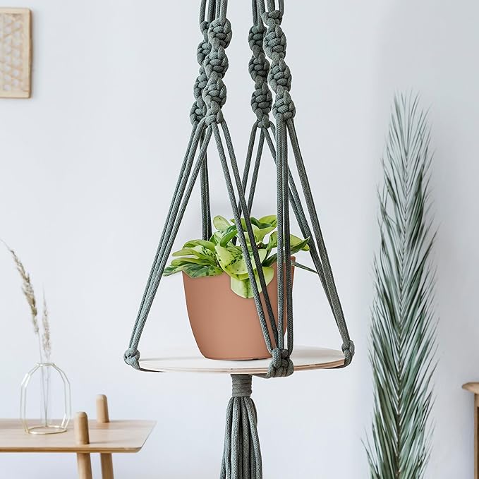 Utopia Home - Plastic Terracotta Pots with Drainage - 7/6.6/6/5.3/4.8 Inches Flower Pots for Indoor Planter - Pack of 5 Plastic Planters, Cactus, Succulents Pot