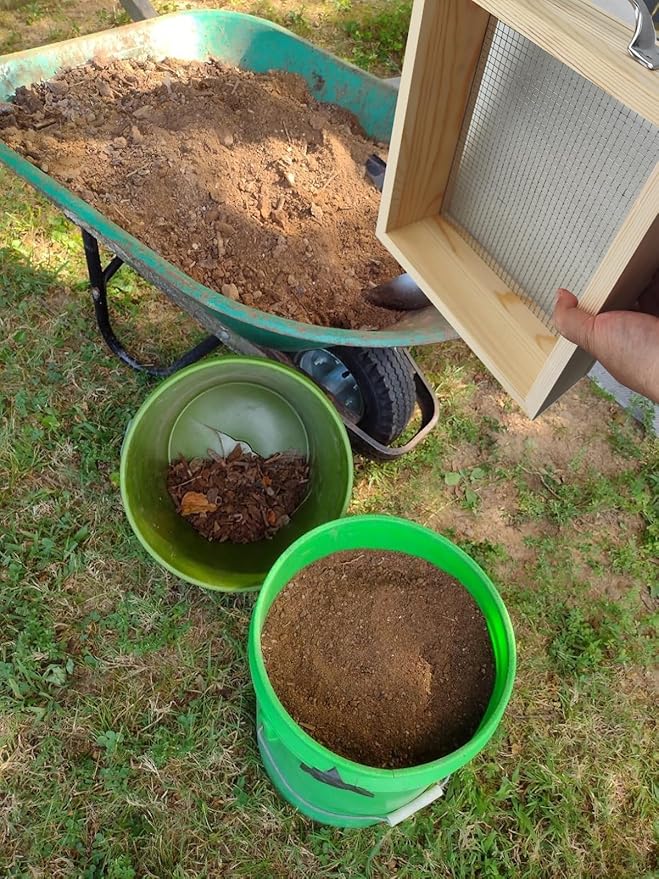 Voulosimi Metal Soil Sifter - 1/4" Mesh Screen Multi-Purpose Garden Sifter for Compost, Rock and Dirt - 11.8 x 9.8 inch