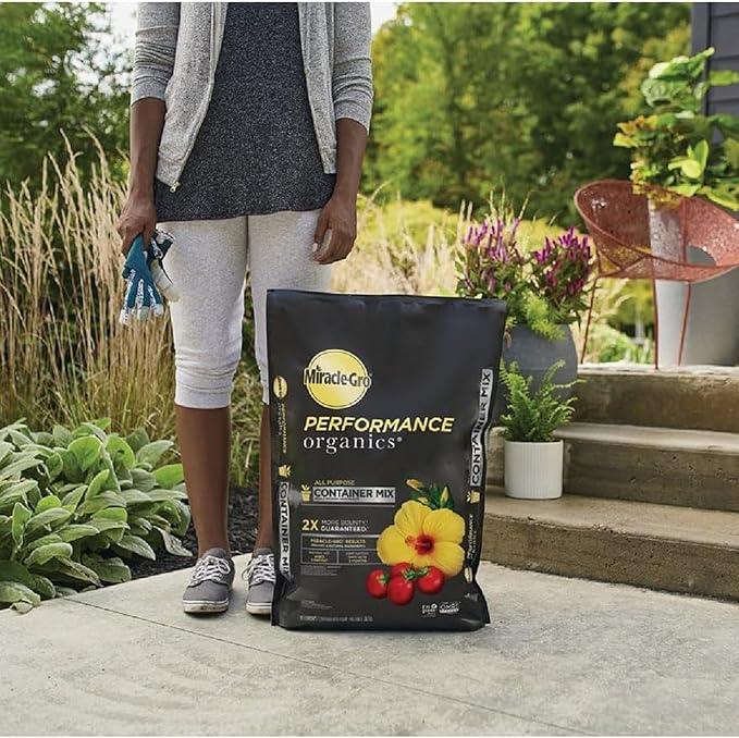 Miracle-Gro Performance Organics All Purpose Container Mix with Natural and Organic Ingredients, Feeds Container Grown Vegetables, Flowers and Herbs for up to 3 Months, 1 cu. ft.
