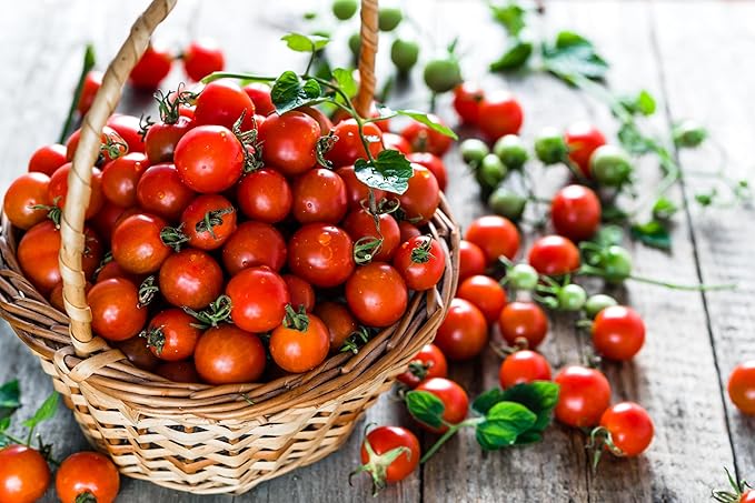 TKE Farms & Gardens - Large Red Cherry Tomato Seeds, 100+ Non-GMO Heirloom Tomato Seeds for Planting, Grow Sweet, Juicy Tomatoes at Home, Detailed Instructions Included, Solanum lycopersicum, Qty 1