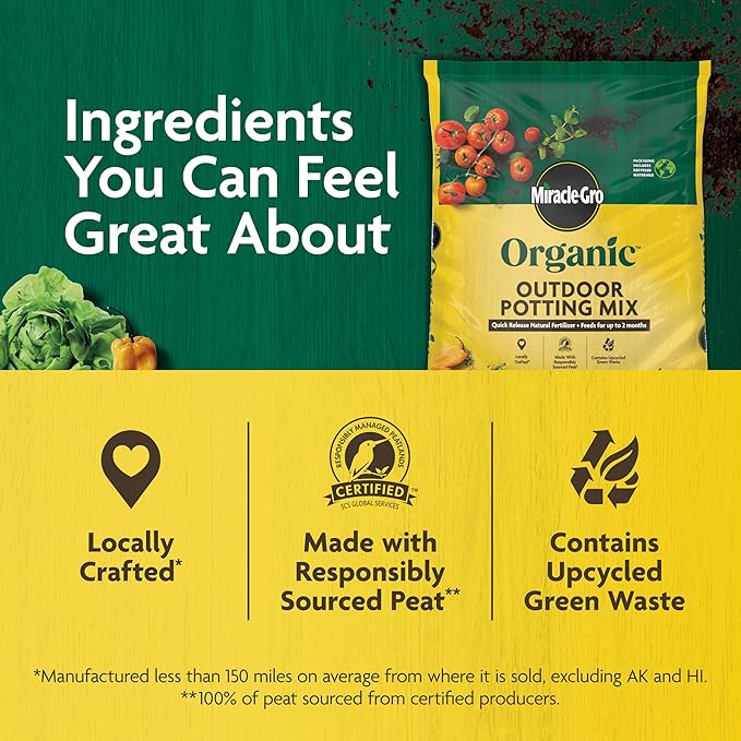 Miracle-Gro Organic Outdoor Potting Mix - Plant Soil for Outdoor Container Plants, Contains Quick-Release Natural Fertilizer, OMRI Listed, 16 qt.