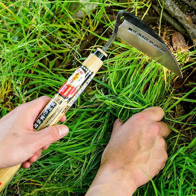 HONEN Japanese Left-Handed Nejiri Kama Weeding Sickle, Sharp Composite Steel Hand Weeder for Precise Weed Removal in Tight Spaces, Wood Handle, Made in Japan
