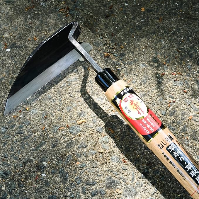 HONEN Japanese Nejiri Kama Weeding Sickle, Thin Composite Steel Blade for Sharp Precision Weeding in Tight Spaces, Wood Handle, Made in Japan