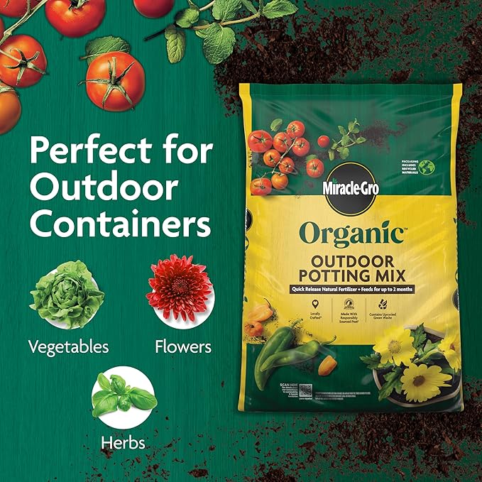 Miracle-Gro Organic Outdoor Potting Mix - Plant Soil for Outdoor Container Plants, Contains Quick-Release Natural Fertilizer, OMRI Listed, 16 qt. (2-Pack)
