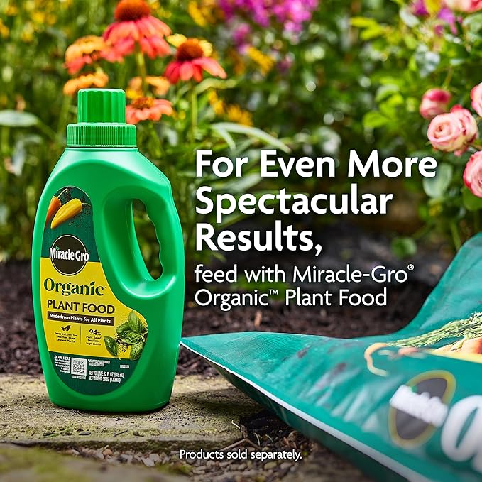 Miracle-Gro Organic Outdoor Potting Mix - Plant Soil for Outdoor Container Plants, Contains Quick-Release Natural Fertilizer, OMRI Listed, 16 qt. (2-Pack)